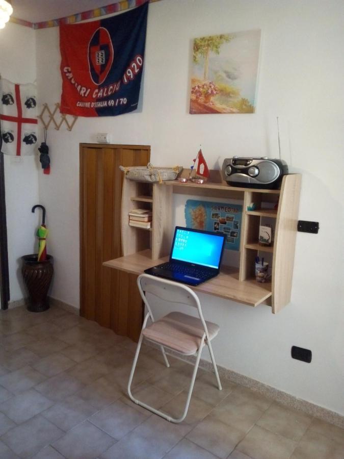 Al Mare, Al Sole, Si', Ma Nella Casa Del Minatore 부게루 외부 사진